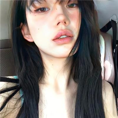 屏住呼吸：挑战冰潜纪录